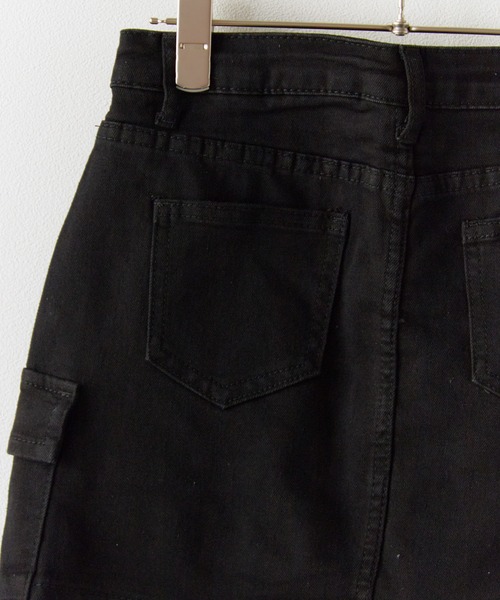 Chick(チック)の「Cargo Denim Mini Skirt / カーゴデニムミニスカート 秋物 秋服 2026年秋冬(デニムスカート・レディース・ブラック/ブルー・FREE)」の9枚目の写真