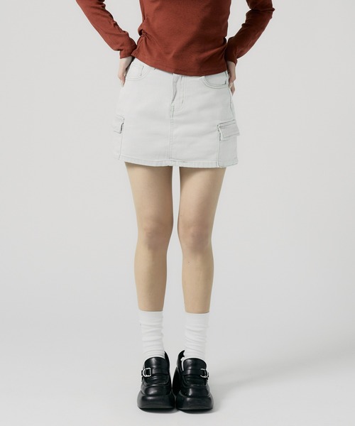 Chick(チック)の「Cargo Denim Mini Skirt / カーゴデニムミニスカート 秋物 秋服 2026年秋冬(デニムスカート・レディース・ブラック/ブルー・FREE)」の18枚目の写真