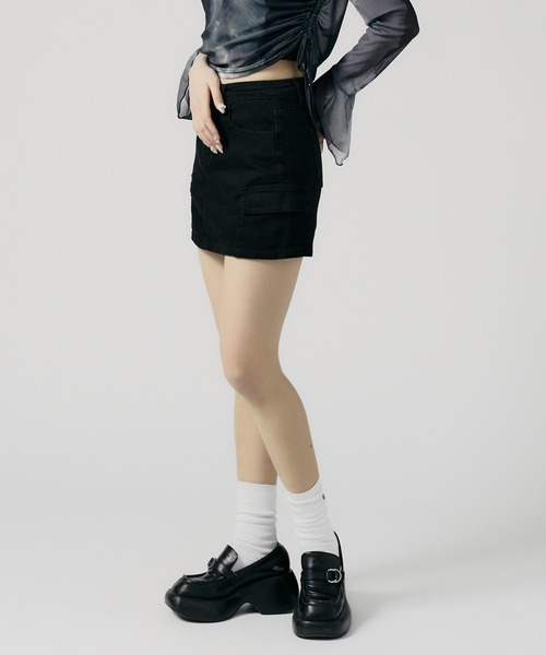 Chick(チック)の「Cargo Denim Mini Skirt / カーゴデニムミニスカート 秋物 秋服 2026年秋冬(デニムスカート・レディース・ブラック/ブルー・FREE)」の12枚目の写真