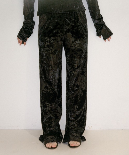 igi（イジ）の「OPAL VELOUR PANTS / オパールベロアパンツ（その他パンツ・レディース・パープル/ブラック・1/0）」の11枚目の写真