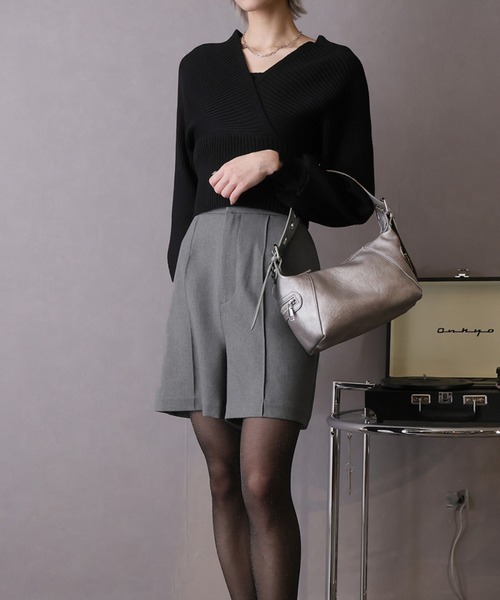 Doula Doula（ドゥーラドゥーラ）の「ピンタックショートパンツ（その他パンツ・レディース・モカ/ブラック/ライトベージュ/グレー・マルチサイズ）」の2枚目の写真