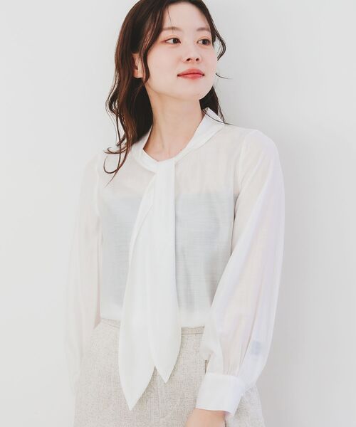 le.coeur blanc（ルクールブラン）の「セミダルドレープクロスボウタイブラウス（シャツ/ブラウス・レディース・オフホワイト/ブラック・38）」の5枚目の写真