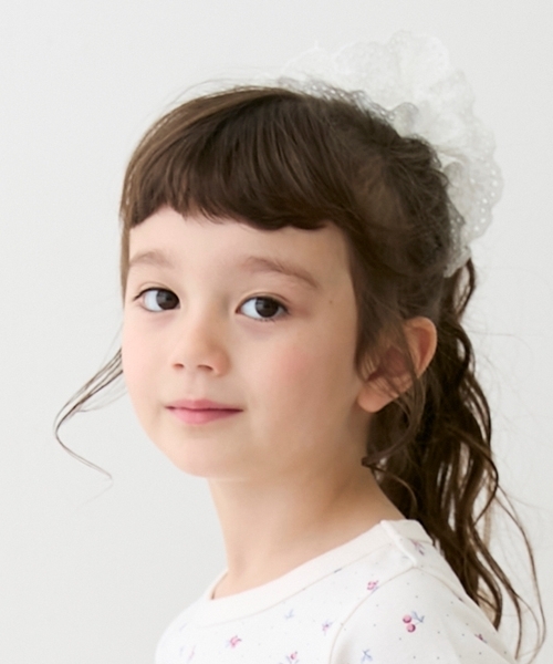 petit main(プティマイン)の「ボリュームレースシュシュ(シュシュ・キッズ・オフホワイト/レッド・F)」の10枚目の写真