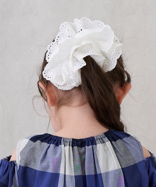 petit main(プティマイン)の「ボリュームレースシュシュ(シュシュ・キッズ・オフホワイト/レッド・F)」の21枚目の写真