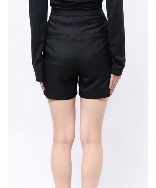 EMODA(エモダ)の「2ピースレイヤースカートパンツ(スカート・レディース・ブラック/ベージュ/グレー・SMALL/MEDIUM)」の15枚目の写真