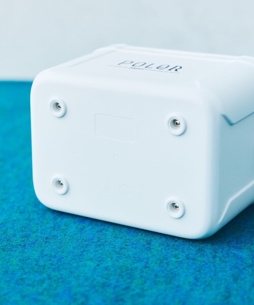 POLeR(ポーラー)の「POLeR × FREAK'S STORE/ポーラー × フリークスストア 別注 HARD COOLER ハード クーラーボックス 5.2L(アウトドアグッズ・メンズ・ホワイト・ONE SIZE)」の9枚目の写真