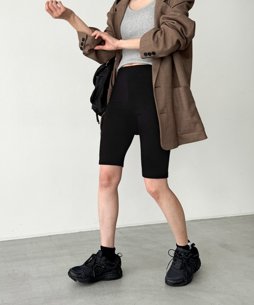 CANAL JEAN（キャナルジーン）の「El mar　リブバイカーレギンス（レギンス/スパッツ・レディース・チャコールグレー/ブラック・ONE SIZE）」の6枚目の写真