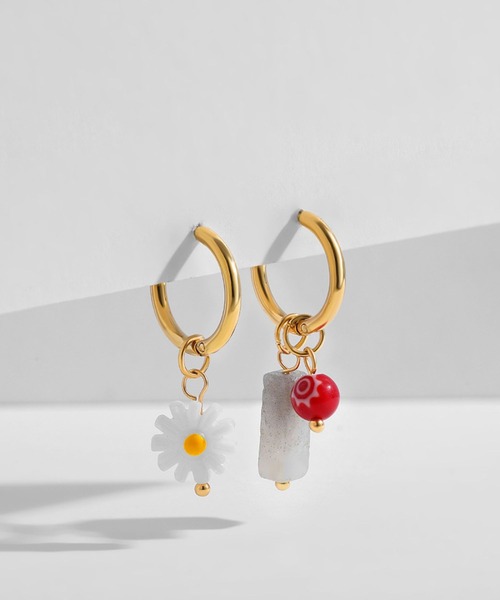 yu-ka(ユーカ)の「YU-KA:ビーズドロップフープピアス2WAY beads drop hoop pierce 2way(ピアス(両耳用)・レディース・ブルー/ホワイト/グリーン/ピンク/レッド/イエロー・FREE)」の6枚目の写真