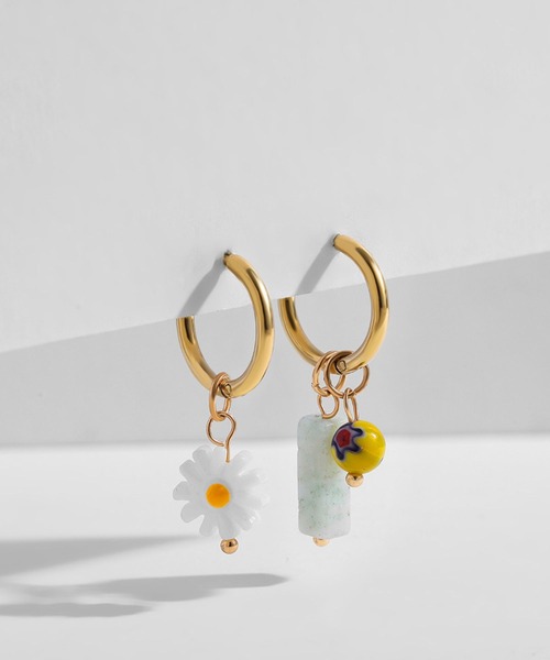 yu-ka(ユーカ)の「YU-KA:ビーズドロップフープピアス2WAY beads drop hoop pierce 2way(ピアス(両耳用)・レディース・ブルー/ホワイト/グリーン/ピンク/レッド/イエロー・FREE)」の1枚目の写真