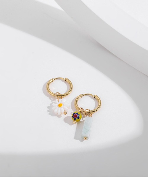 yu-ka(ユーカ)の「YU-KA:ビーズドロップフープピアス2WAY beads drop hoop pierce 2way(ピアス(両耳用)・レディース・ブルー/ホワイト/グリーン/ピンク/レッド/イエロー・FREE)」の8枚目の写真