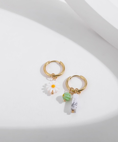 yu-ka(ユーカ)の「YU-KA:ビーズドロップフープピアス2WAY beads drop hoop pierce 2way(ピアス(両耳用)・レディース・ブルー/ホワイト/グリーン/ピンク/レッド/イエロー・FREE)」の9枚目の写真