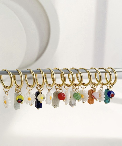 yu-ka(ユーカ)の「YU-KA:ビーズドロップフープピアス2WAY beads drop hoop pierce 2way(ピアス(両耳用)・レディース・ブルー/ホワイト/グリーン/ピンク/レッド/イエロー・FREE)」の7枚目の写真