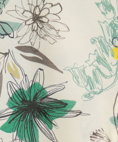 TOMORROWLAND collection（トゥモローランドコレクション）の「トリビュートフラワー ピコカットスリーブブラウス（シャツ/ブラウス・レディース・イエロー系その他/レッド系その他・36）」の10枚目の写真