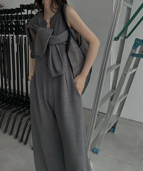 WILLFULLY（ウィルフリー）の「side pattern no sleeve knit all-in