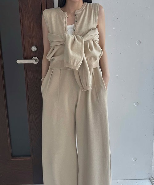 【新品タグ付き】willfully オールインワン セール】side pattern no sleeve knit all-in-one（つなぎ