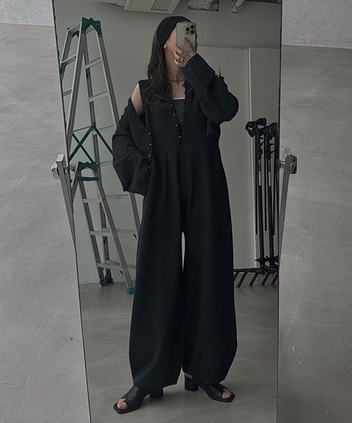 未使用新品　オフホワイトウェア　オールインワン ヴァージルアブロー セール】side pattern no sleeve knit all-in-one（つなぎ