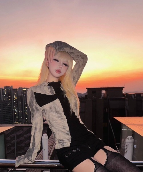 ViViDAY（ビビデー）の「【春新色追加】十字架長袖tシャツ（Tシャツ/カットソー・レディース・ベージュ×ブラック/ピンク・M）」の7枚目の写真