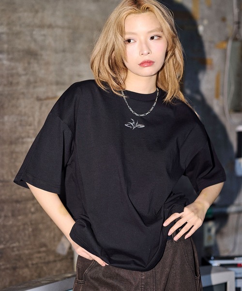 MSG(エムエスジー)の「ヴィンテージライクボックスシルエット短丈プリントTシャツ【UNISEX】(Tシャツ/カットソー・メンズ・ブラック/ホワイト/グレー系/ブラック系/ブラウン系/グレー系1/ワイン系・S/M/L/XL)」の3枚目の写真