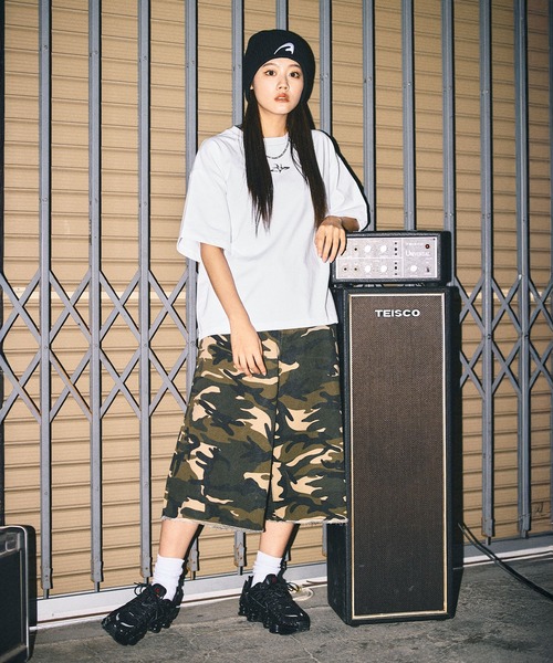 MSG(エムエスジー)の「ヴィンテージライクボックスシルエット短丈プリントTシャツ【UNISEX】(Tシャツ/カットソー・メンズ・ブラック/ホワイト/グレー系/ブラック系/ブラウン系/グレー系1/ワイン系・S/M/L/XL)」の19枚目の写真
