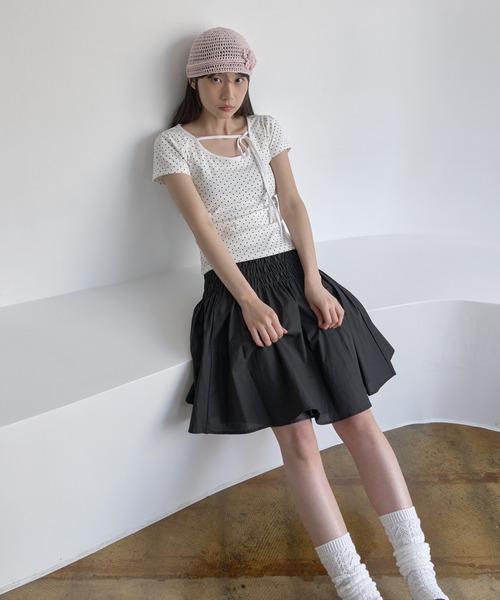 UNE MANSION(ユヌマンション)の「ラッキースモークミディフレアバルーンスカート(スカート・レディース・ブラック/アイボリー/ドット・FREE)」の13枚目の写真