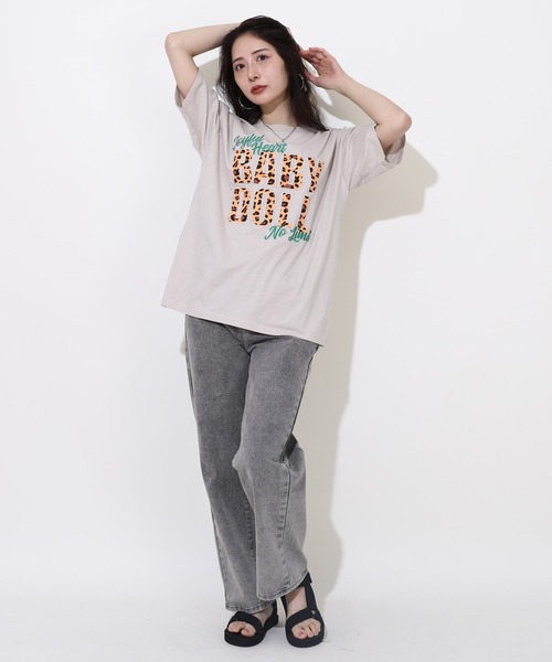 BABYDOLL(ベビードール)の「【綿100%】 親子お揃い ヒョウ柄貼付ロゴTシャツ 0544A(Tシャツ/カットソー・メンズ・ホワイト/ダークブラウン系・S/M/L/XL)」の5枚目の写真