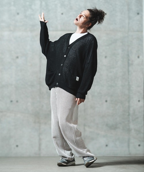 GLIMCLAP(グリムクラップ)の「mcg3626- Mesh knitting cardigan ニットカーディガン(カーディガン/ボレロ・メンズ・オフホワイト/グレー/ブラック/ライトベージュ・S/M/L)」の9枚目の写真