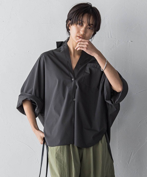 MAYSON GREY(メイソングレイ)の「ワイドカフスドルマンシャツ≪洗濯機で洗える≫(シャツ/ブラウス・レディース・チャコールグレー/ブルー系その他/ホワイト/パープル系その他・M)」の10枚目の写真