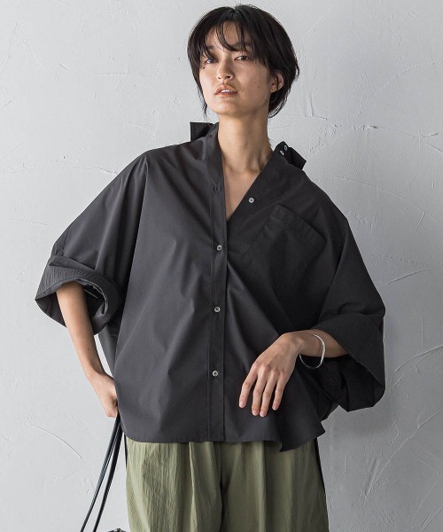 MAYSON GREY(メイソングレイ)の「ワイドカフスドルマンシャツ≪洗濯機で洗える≫(シャツ/ブラウス・レディース・チャコールグレー/ブルー系その他/ホワイト/パープル系その他・M)」の11枚目の写真