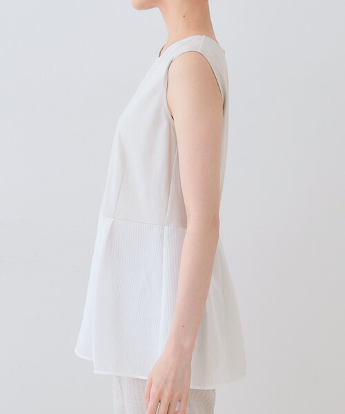 INDIVI（インディヴィ）の「【洗える／レイヤードにも活躍】ペプラムインナートップス（Tシャツ/カットソー・レディース・ブラック/オフホワイト/ベージュ・05/13/15 /19/34/38）」の18枚目の写真