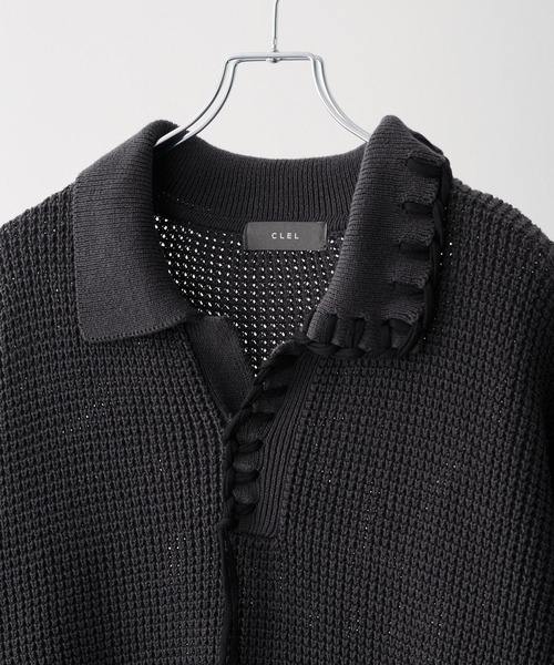 CLEL（クレイル）の「【CLEL】Hand Stitched Waffle Skipper Short Sleeve Knit Polo/ハンドステッチ ワッフルスキッパー半袖ニットポロ（ポロシャツ・メンズ・ブラック/グレイッシュベージュ/チャコールグレー/ブルー・XS/S/M/L）」の7枚目の写真
