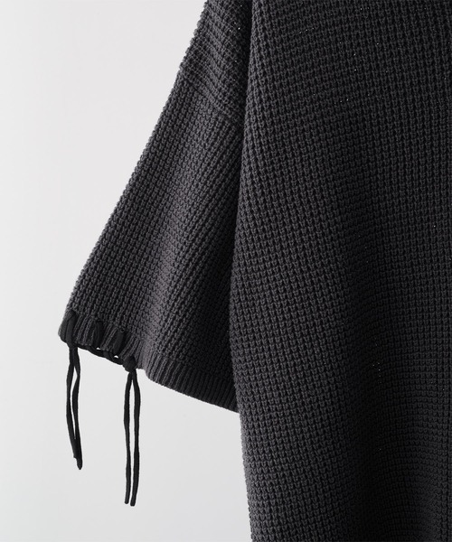 CLEL（クレイル）の「【CLEL】Hand Stitched Waffle Skipper Short Sleeve Knit Polo/ハンドステッチ ワッフルスキッパー半袖ニットポロ（ポロシャツ・メンズ・ブラック/グレイッシュベージュ/チャコールグレー/ブルー・XS/S/M/L）」の10枚目の写真