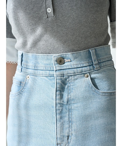 SNIDEL（スナイデル）の「【00サイズあり】Sustainableストレッチフレアデニムパンツ（デニムパンツ・レディース・ライトグレー/ライトブルー/ブルー/ブラック/スカイブルー/インディゴブルー・0/00/1）」の8枚目の写真