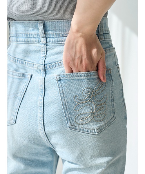 SNIDEL（スナイデル）の「【00サイズあり】Sustainableストレッチフレアデニムパンツ（デニムパンツ・レディース・ライトグレー/ライトブルー/ブルー/ブラック/スカイブルー/インディゴブルー・0/00/1）」の12枚目の写真