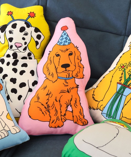 BAYFLOW(ベイフロー)の「Cat and Dog CLUBクッションM(クッション/クッションカバー・レディース・ベージュ/ピンク/イエロー・0)」の1枚目の写真