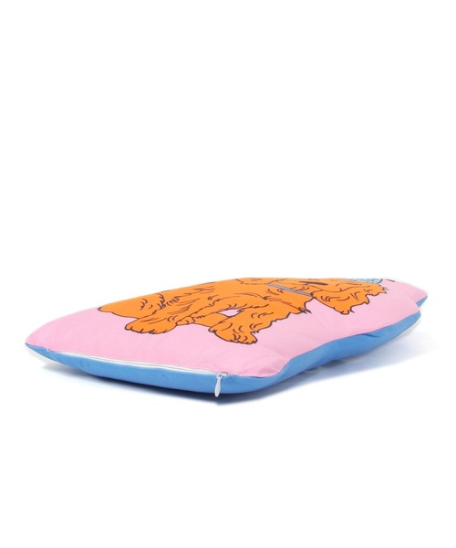 BAYFLOW(ベイフロー)の「Cat and Dog CLUBクッションM(クッション/クッションカバー・レディース・ベージュ/ピンク/イエロー・0)」の7枚目の写真