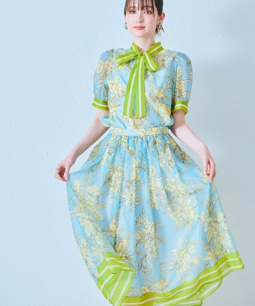 Audie a Muses(オーディアミューズ)の「フラワー×ボーダープリントスカート(スカート・レディース・ブルー/ネイビー・42/38/40)」の21枚目の写真