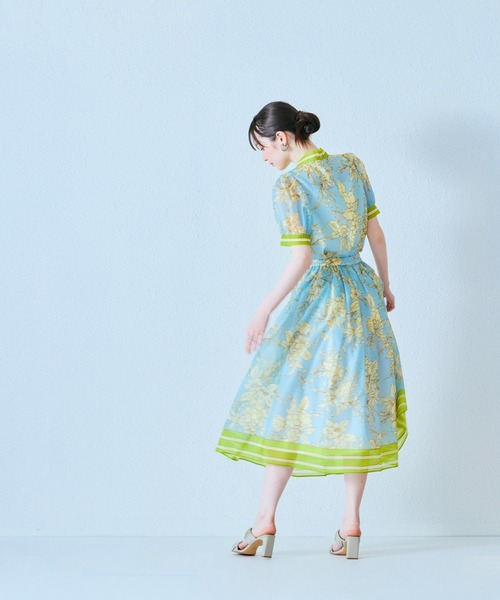 Audie a Muses(オーディアミューズ)の「フラワー×ボーダープリントスカート(スカート・レディース・ブルー/ネイビー・42/38/40)」の13枚目の写真