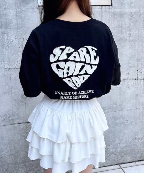 INGNI（イング）の「バックハート貼付チュニックTシャツ／Ａ（Tシャツ/カットソー・レディース・ホワイト×レッド/ホワイト×ピンク/ブラック×ホワイト/ホワイト×ブルー・M）」の4枚目の写真