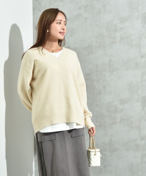 INTERPLANET（インタープラネット）の「７Ｇ天竺Ｖネックプルオーバー（ニット/セーター・レディース・チャコールグレー/ダークブルー/アイボリー・FREE）」の6枚目の写真