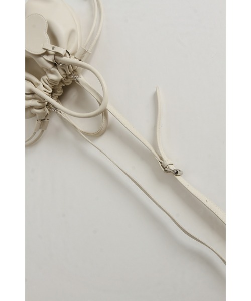 &. NOSTALGIA(アンドドットノスタルジア)の「【ZOZO限定】ハートチャーム巾着風ハンドバッグ(ハンドバッグ・レディース・アイボリー/ブラック/シルバー・FREE)」の14枚目の写真