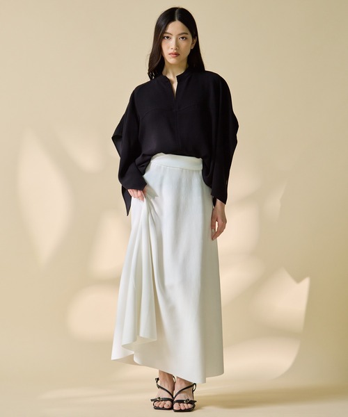 STUDIOUS(ステュディオス)の「【STUDIOUS/ステュディオス】BACK SATIN DRAPE BLOUSE/バックサテンドレープブラウス/ウォッシャブル(シャツ/ブラウス・レディース・ブラック/ホワイト・FREE)」の21枚目の写真