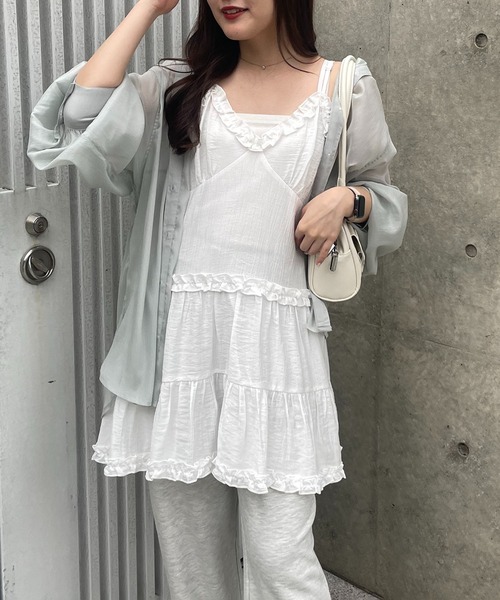 continuer de NICE CLAUP（コンティニューデナイスクラップ）の「【@_chipi2xセレクト】キャミティアードチュニック（シャツ/ブラウス・レディース・オフホワイト/ブラウン系その他/ピンク/ネイビー/ブラック/レオパード/その他11・FREE）」の2枚目の写真