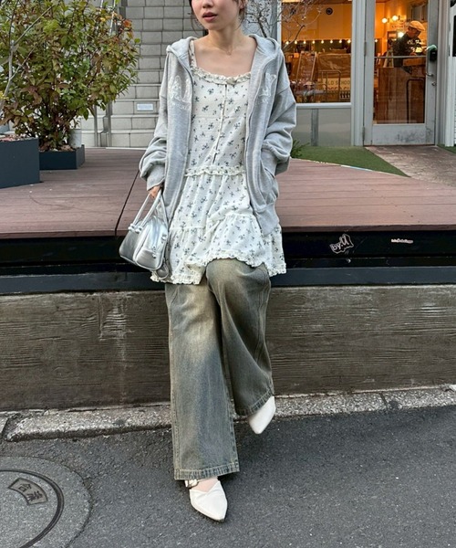 continuer de NICE CLAUP（コンティニューデナイスクラップ）の「【@_chipi2xセレクト】キャミティアードチュニック（シャツ/ブラウス・レディース・オフホワイト/ブラウン系その他/ピンク/ネイビー/ブラック/レオパード/その他11・FREE）」の8枚目の写真