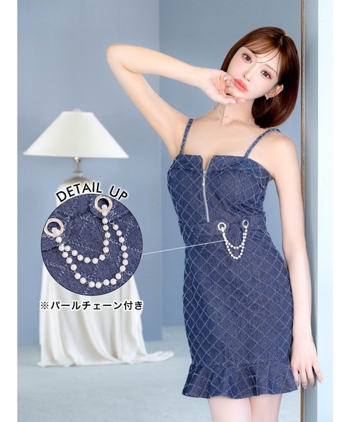 DAZZY(デイジー)の「ウエストパールチェーン デニム格子 キャミソールタイトミニドレス(ドレス・レディース・ブルー・XS/L/S/M)」の7枚目の写真