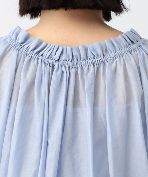studio CLIP(スタディオクリップ)の「《natural by clip》コットンシルクギャザーチュニック(チュニック・レディース・ブラック/ライトブルー・FREE)」の20枚目の写真