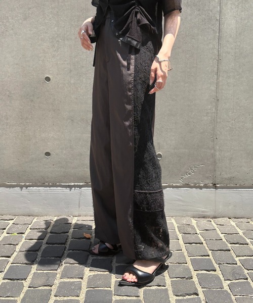 &g'aime(アンジェム)の「【&g'aime】レースMIXラインパンツ Lace-Panel Track Pants(スラックス・レディース・アイボリー/チャコールグレー・FREE)」の17枚目の写真