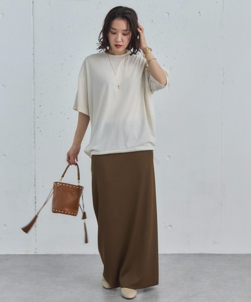 Doux archives(ドゥアルシーヴ)の「裾ドロストTee(Tシャツ/カットソー・レディース・チャコールグレー/アイボリー/ブラウン・38)」の18枚目の写真