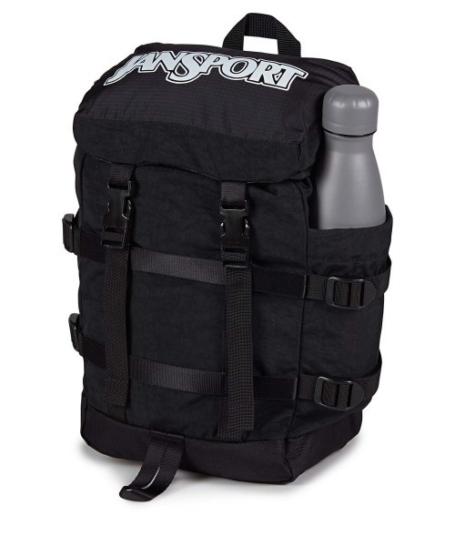 JANSPORT(ジャンスポーツ)の「JANSPORT MINI SKIP PACK(ジャンスポーツ ミニスキップパック)(バックパック/リュック・レディース・ブラック/グリーン系/レッド系/ベージュ系・FREE)」の7枚目の写真