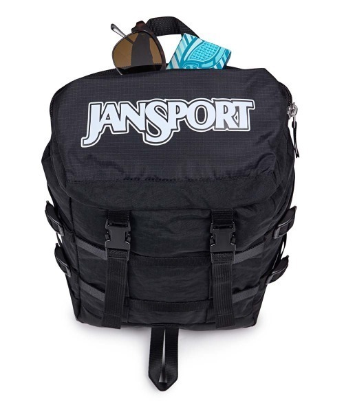 JANSPORT(ジャンスポーツ)の「JANSPORT MINI SKIP PACK(ジャンスポーツ ミニスキップパック)(バックパック/リュック・レディース・ブラック/グリーン系/レッド系/ベージュ系・FREE)」の8枚目の写真
