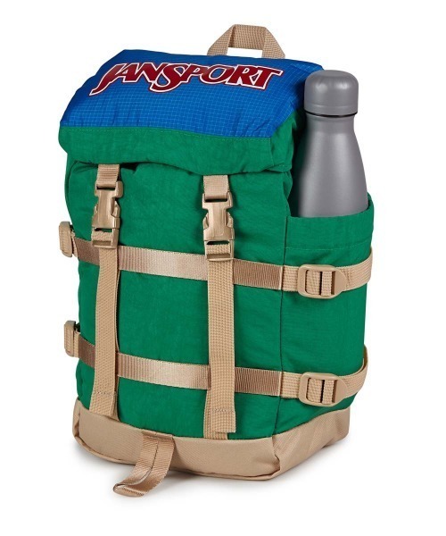 JANSPORT(ジャンスポーツ)の「JANSPORT MINI SKIP PACK(ジャンスポーツ ミニスキップパック)(バックパック/リュック・レディース・ブラック/グリーン系/レッド系/ベージュ系・FREE)」の19枚目の写真